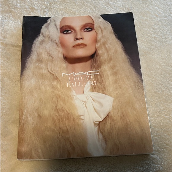 MAC Employee Update Book - Picture 1 of 8